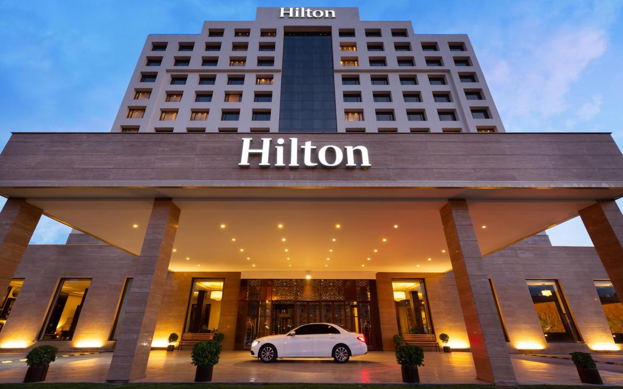 Hilton Doesjanbe Buitenkant foto